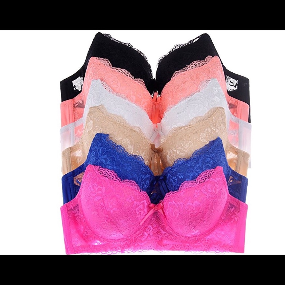 6 NWT Lacey push up bras 32B